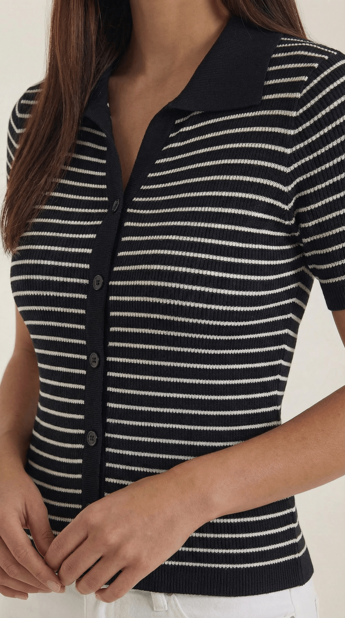 Koszulka polo damska z zapięciem z przodu - Arkadya Outlet - Women Top