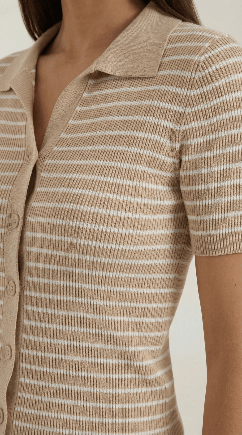 Koszulka polo damska z zapięciem z przodu - Arkadya Outlet - Women Top