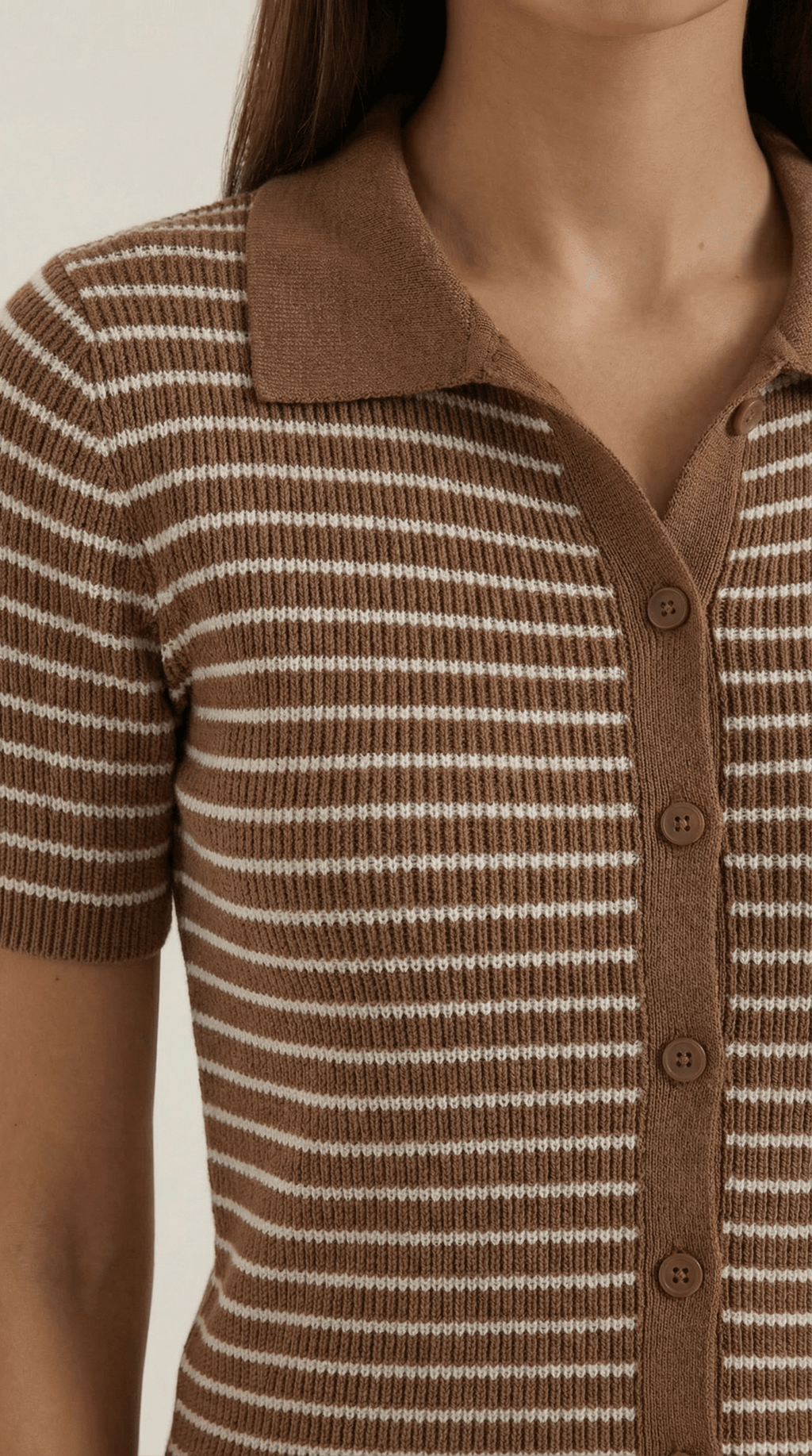 Koszulka polo damska z zapięciem z przodu - Arkadya Outlet - Women Top