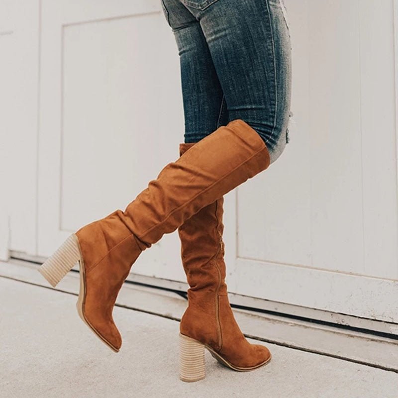 Kozaki damskie do kolan na wysokim obcasie – wsuwana konstrukcja, bez zapięć - Arkadya Outlet - Women Shoes