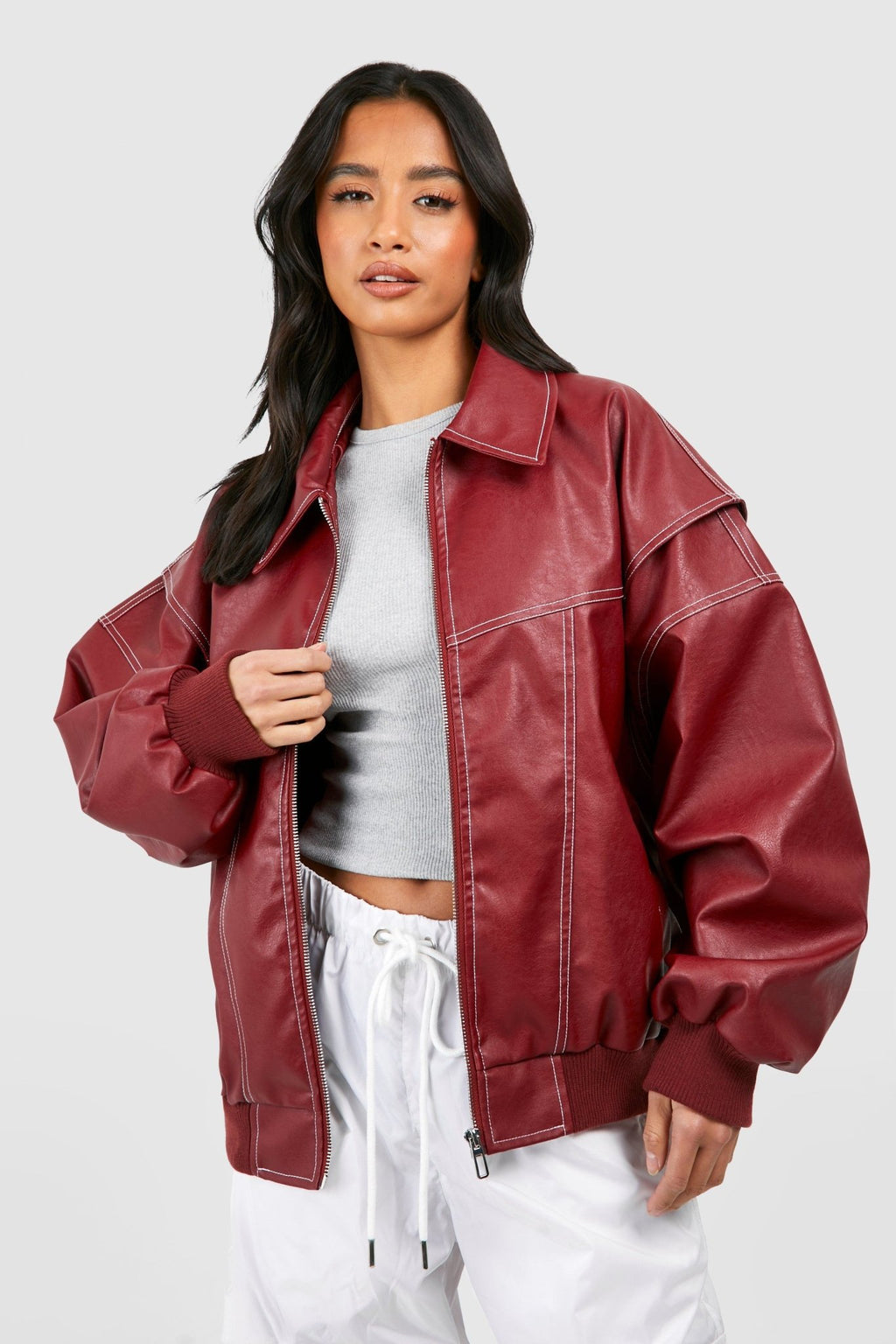 Kurtka Bomber Damska | Oversizowy krój z zamkiem i ściągaczami - Arkadya Outlet - Jackets