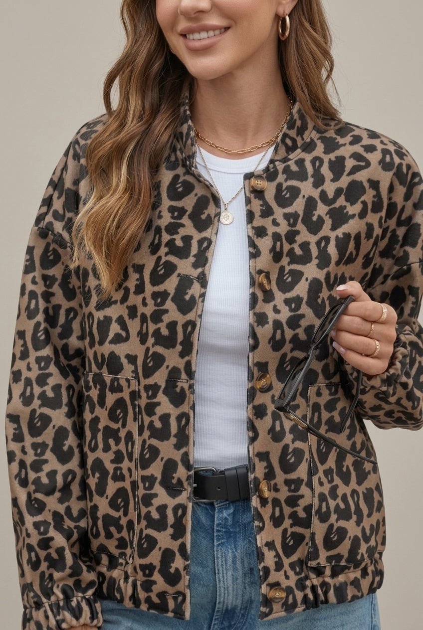 Kurtka Damska Bomberka | Krój Oversize z Nadrukiem w Cętki - Arkadya Outlet - Jackets