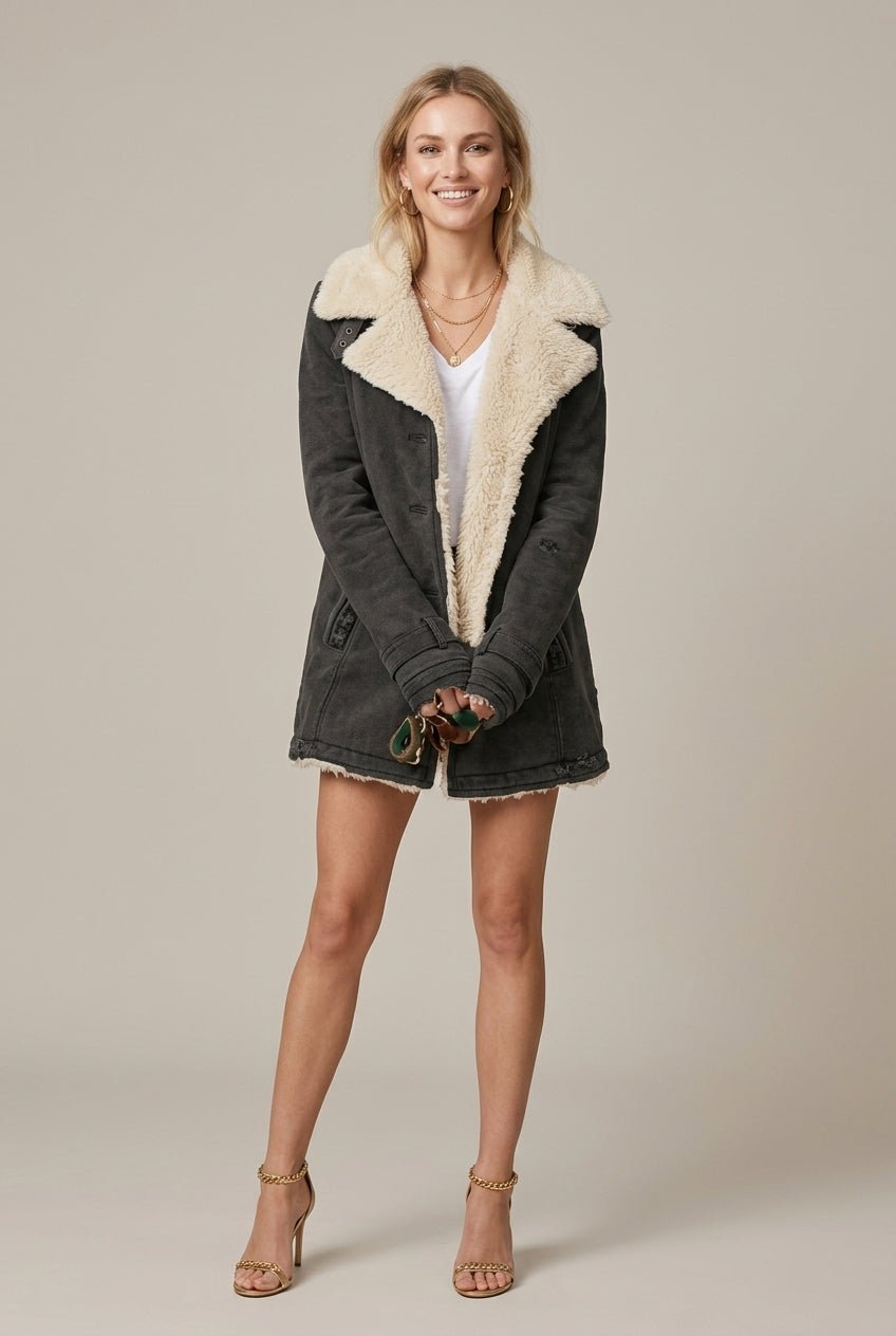 Kurtka Damska Jeansowa | Luźny Krój z Kołnierzem Sherpa - Arkadya Outlet - Jackets