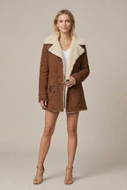 Kurtka Damska Jeansowa | Luźny Krój z Kołnierzem Sherpa - Arkadya Outlet - Jackets