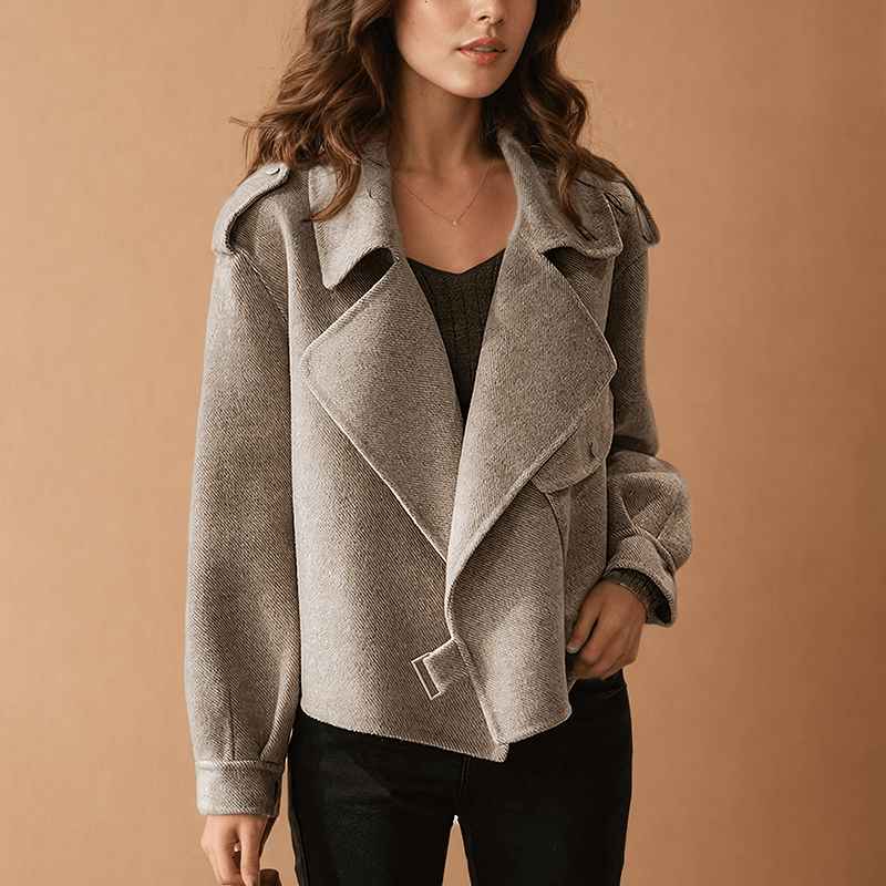 Kurtka Damska | Krój Cropped z Asymetrycznie Zamkiem - Arkadya Outlet - Jackets