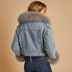 Kurtka Damska | Krótki Krój z Dopasowaną Sylwetką na Zimę - Arkadya Outlet - Jackets