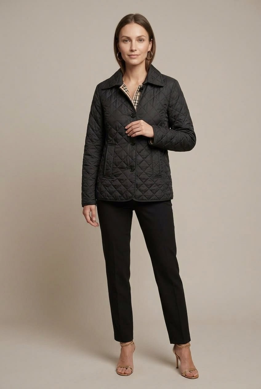 Kurtka Damska | Pikowany fason z kołnierzem i guzikami z przodu - Arkadya Outlet - Jackets