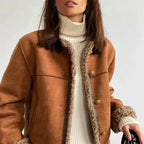 Kurtka Damska | Regularny krój z guzikami i podszewką ze sztucznego - Arkadya Outlet - Jackets