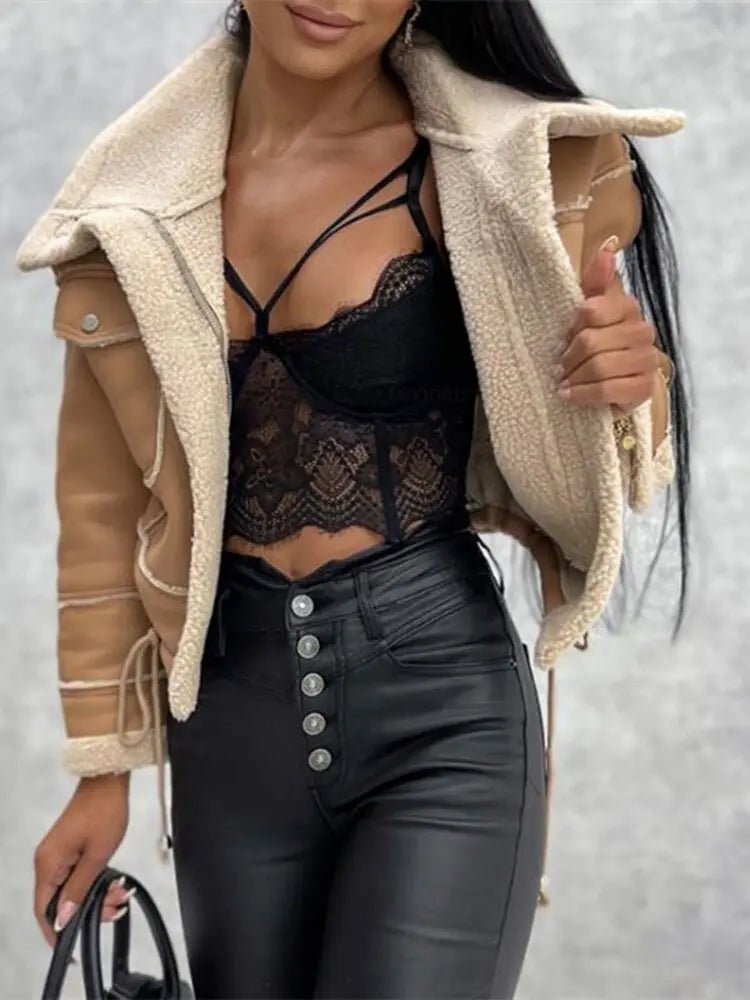 Kurtka damska z zamkiem i kieszeniami - Arkadya Outlet - Women Jacket