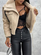 Kurtka damska z zamkiem i kieszeniami - Arkadya Outlet - Women Jacket