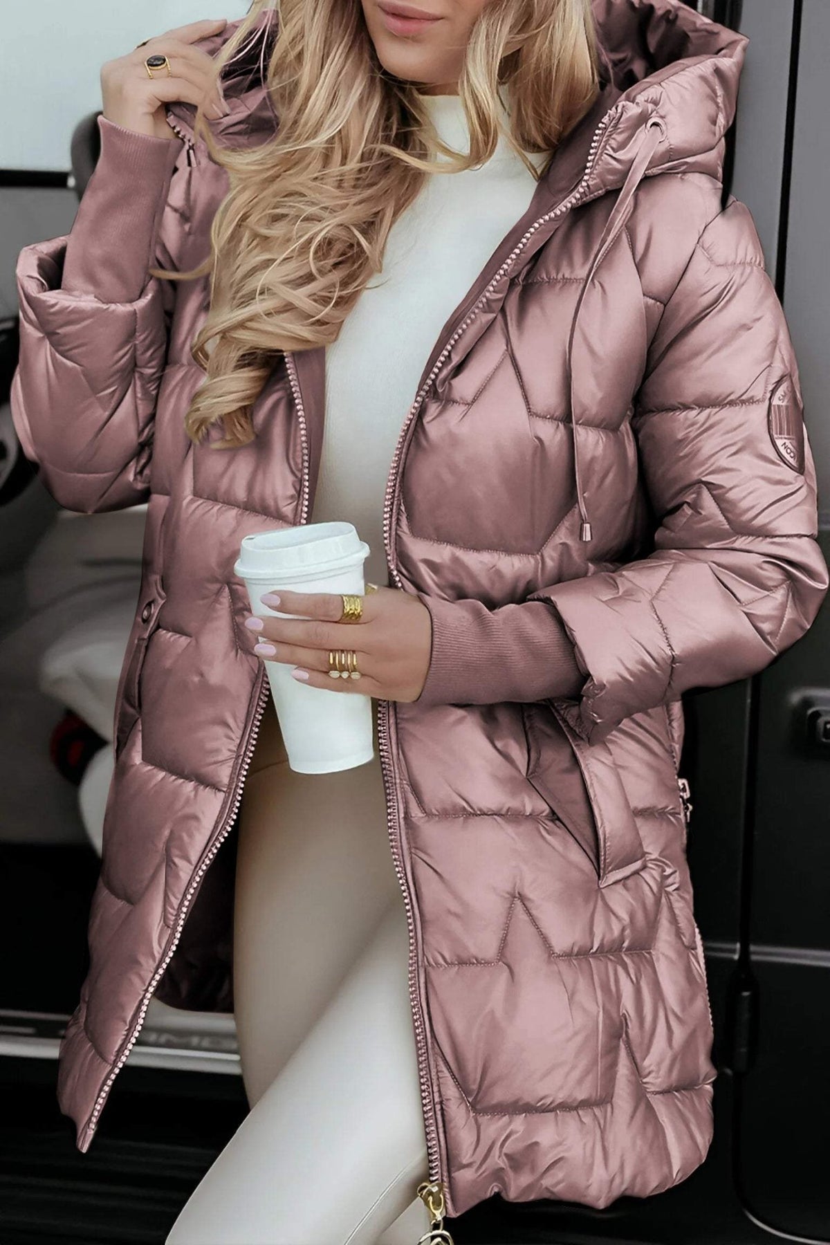 Kurtka Damska Zimowa | Dopasowany krój na chłodne dni - Arkadya Outlet - Jackets