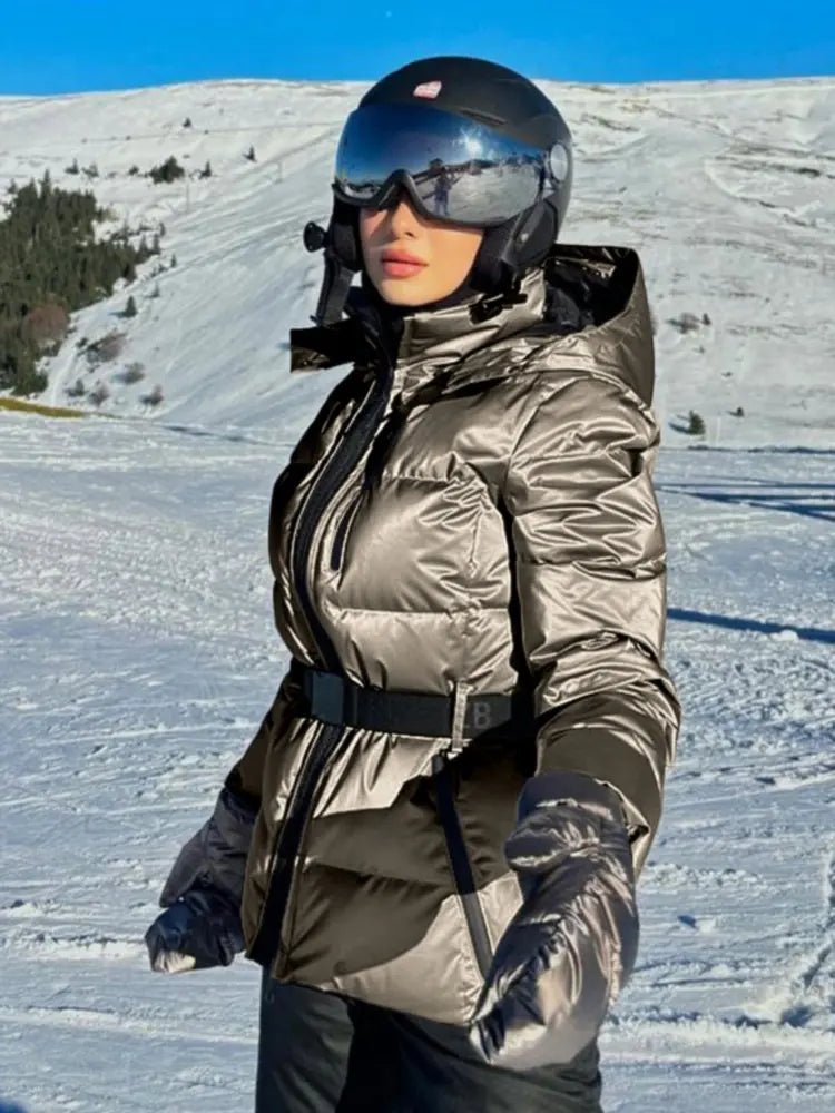 Kurtka Narciarska Damska | Pikowana z Regulowanym Paskiem i Kapturem - Arkadya Outlet - Jackets