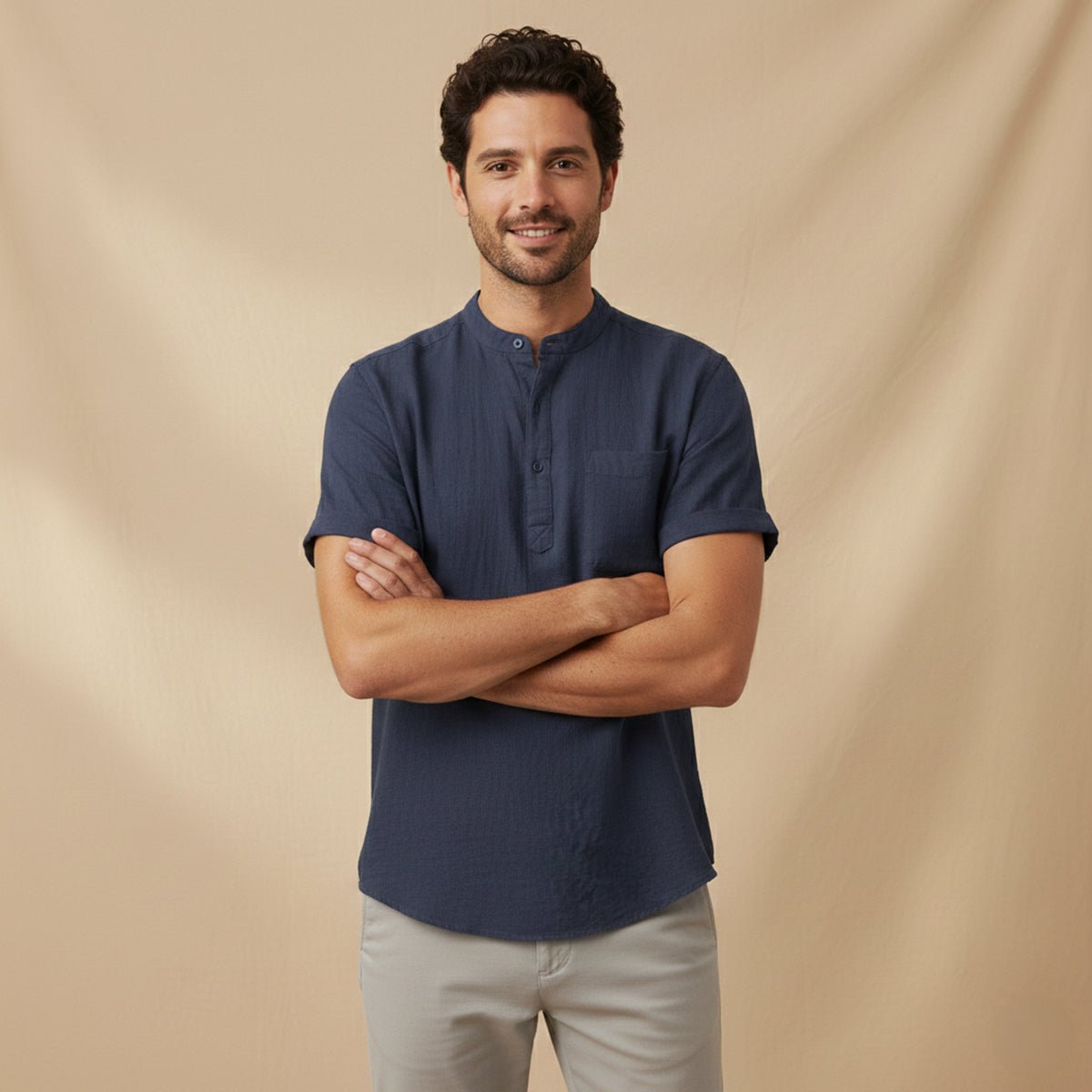 Lniana koszula męska krótki rękaw – luźny krój - Arkadya Outlet - Men Shirt