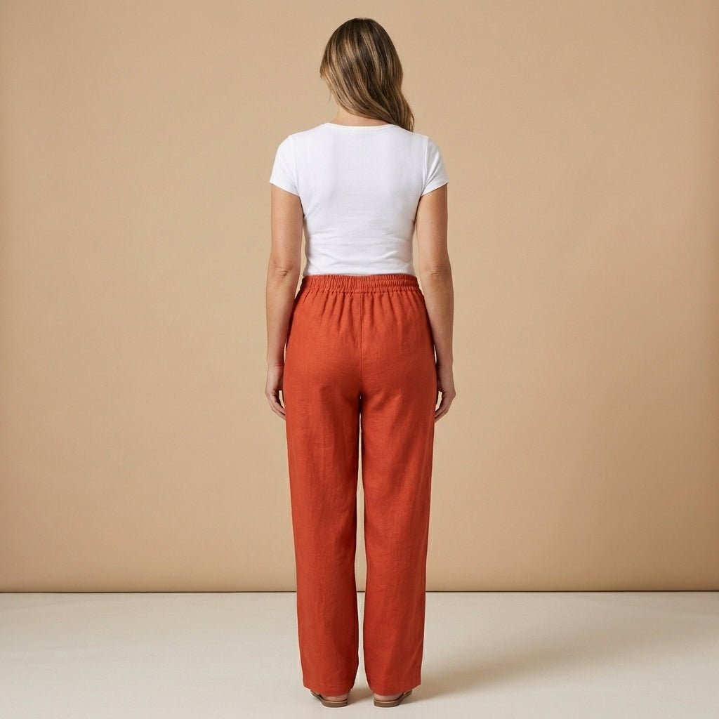 Lniane spodnie damskie 7/8 – luźny krój, elastyczny pas - Arkadya Outlet - Women Pants