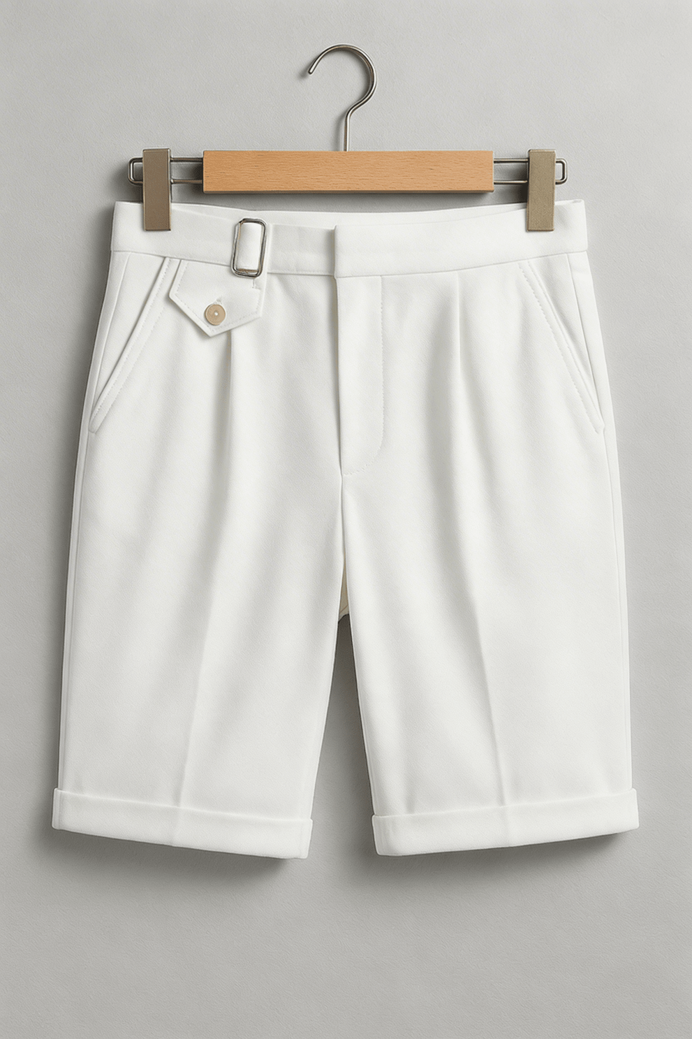 Lniane szorty męskie – zakładki, podwinięta nogawka - Arkadya Outlet - Men Shorts