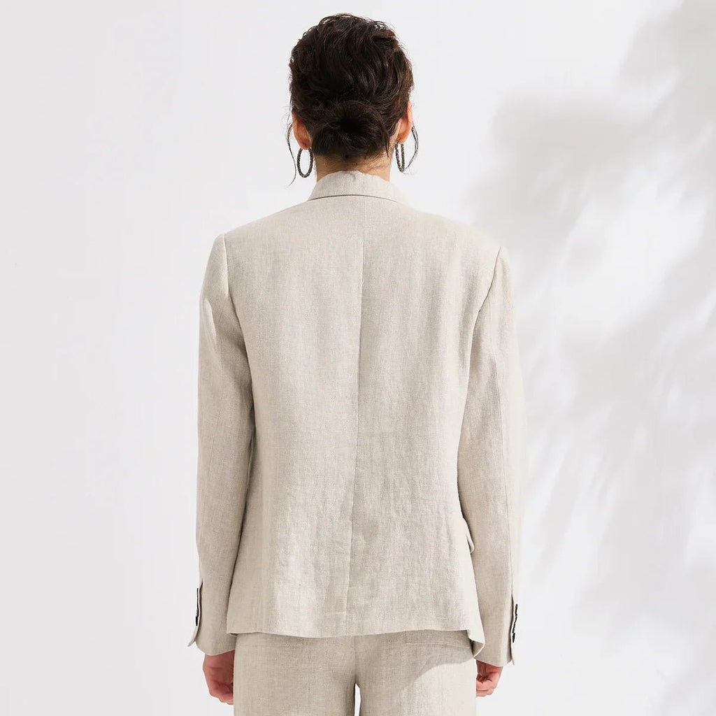 Marynarka damska dopasowana – klapy szpiczaste - Arkadya Outlet - Women Blazer