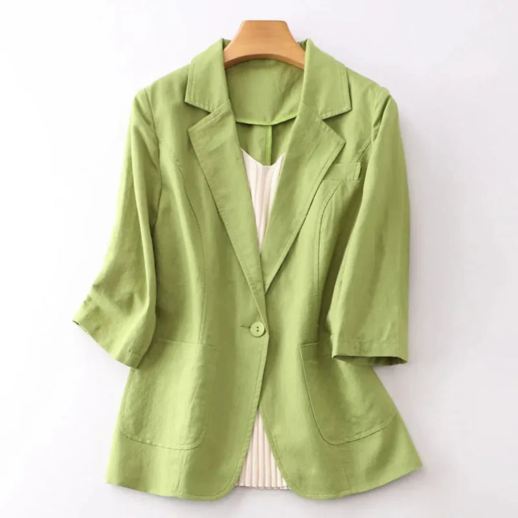 Marynarka damska luźny krój – rękaw 3/4, kieszenie - Arkadya Outlet - Women Blazer