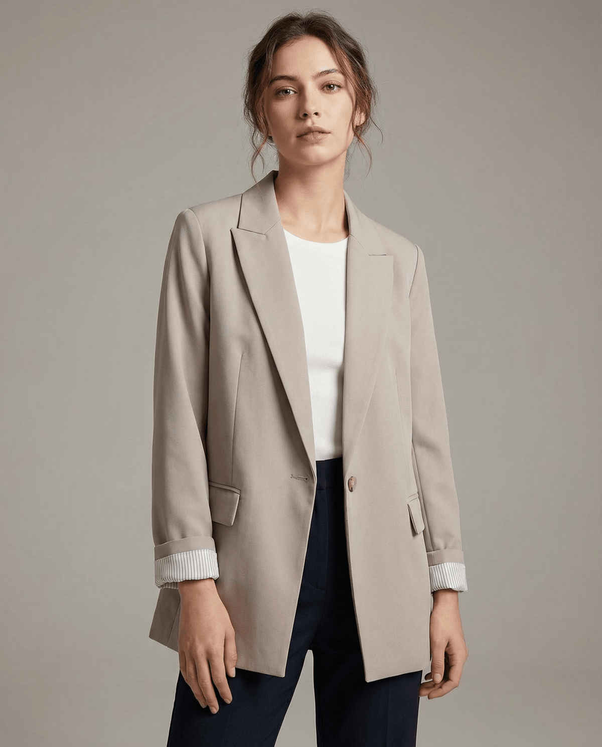 Marynarka damska oversize – długi rękaw, luźny krój - Arkadya Outlet - Women Blazer