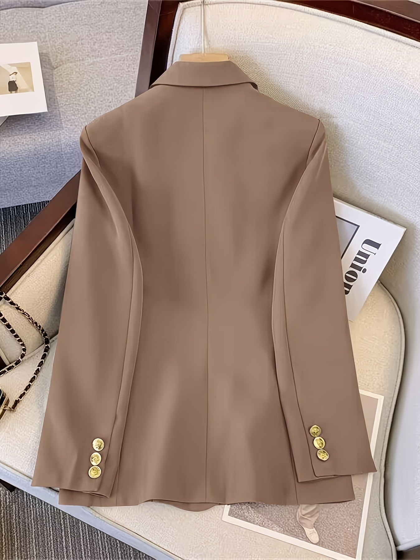 Marynarka damska płaszczowa z dwurzędowym zapięciem – sezon jesienno - zimowy - Arkadya Outlet - Women Blazer