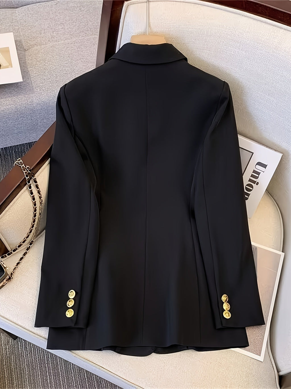 Marynarka damska płaszczowa z dwurzędowym zapięciem – sezon jesienno - zimowy - Arkadya Outlet - Women Blazer