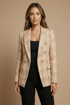 Marynarka damska wydłużona z dwurzędowym zapięciem – do noszenia zapiętej lub rozpiętej - Arkadya Outlet - Women Blazer
