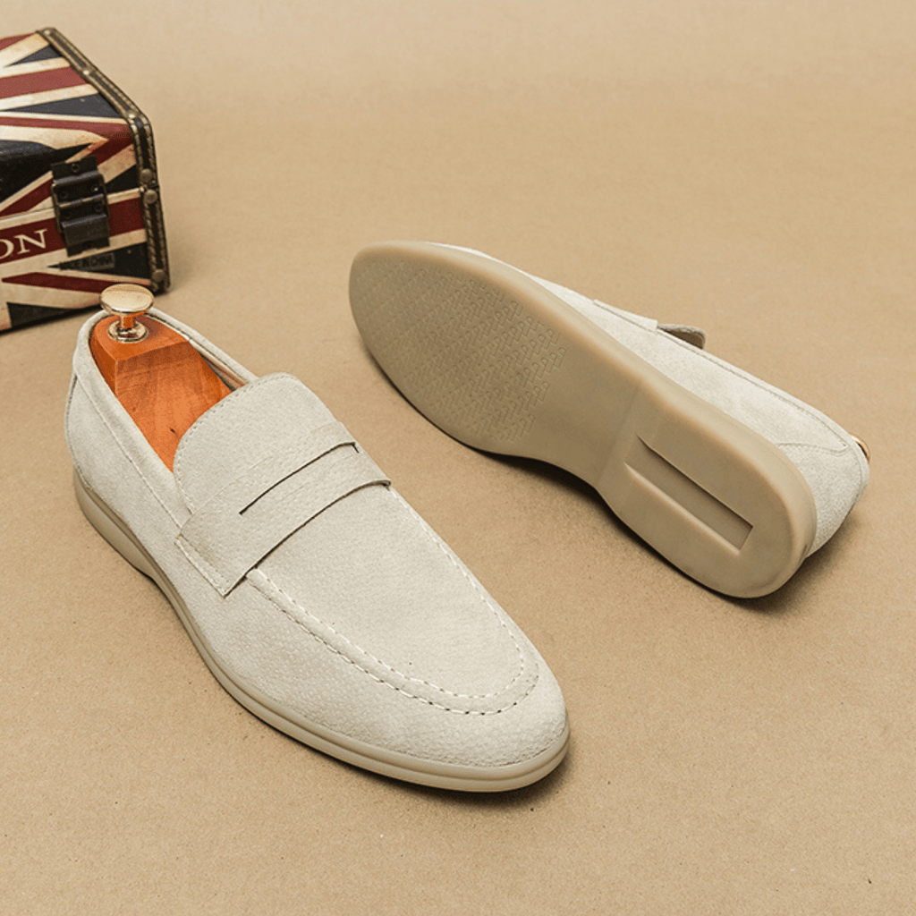 Mokasyny męskie wsuwane ze sztucznego zamszu – przeszycia - Arkadya Outlet - Men Shoes