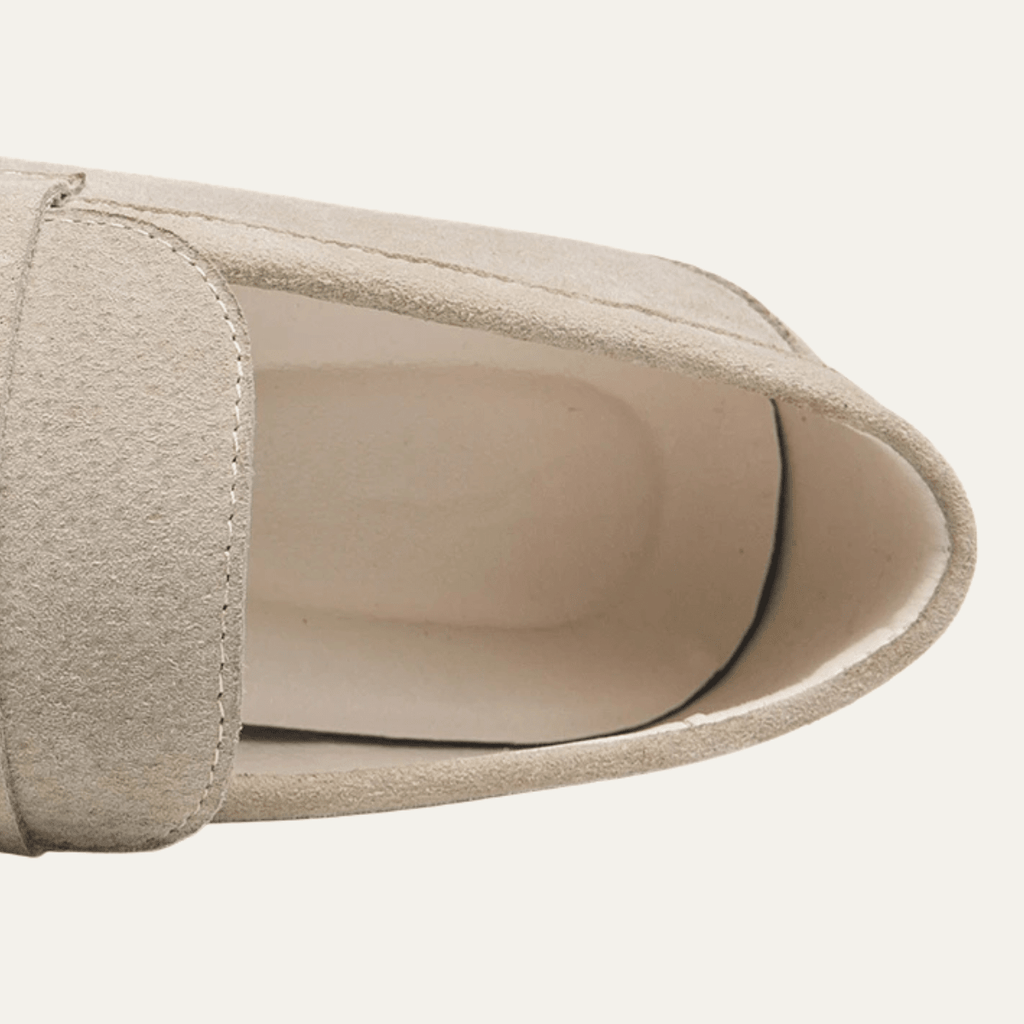 Mokasyny męskie wsuwane ze sztucznego zamszu – przeszycia - Arkadya Outlet - Men Shoes
