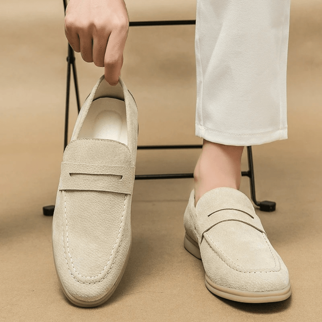 Mokasyny męskie wsuwane ze sztucznego zamszu – przeszycia - Arkadya Outlet - Men Shoes