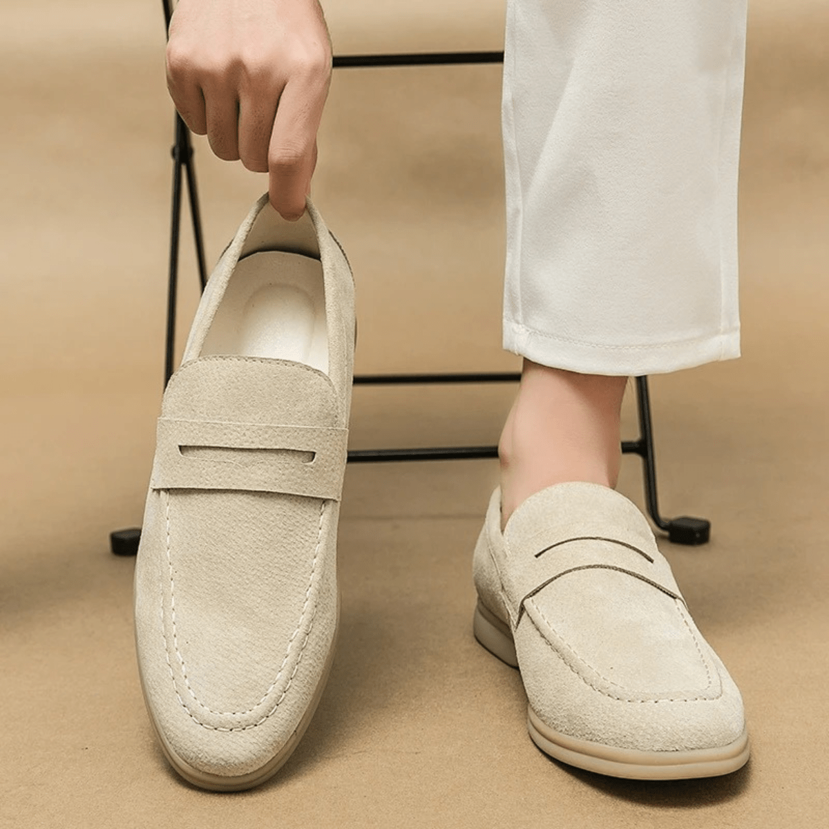 Mokasyny męskie wsuwane ze sztucznego zamszu – przeszycia - Arkadya Outlet - Men Shoes