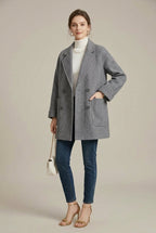 Płaszcz Damski | Dwurzędowy krój z raglanowymi rękawami - Arkadya Outlet - Coats