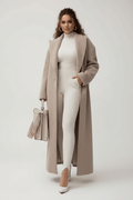 Płaszcz Damski | Oversize z szalowym kołnierzem i zapięciem na guzik - Arkadya Outlet - Coats