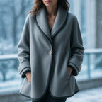 Płaszcz zimowy damski jednorzędowy – długi krój - Arkadya Outlet - Women Jacket