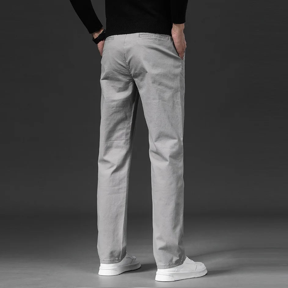 Spodnie Męskie | Regularny krój z prostą nogawką i paskiem - Arkadya Outlet - Trousers