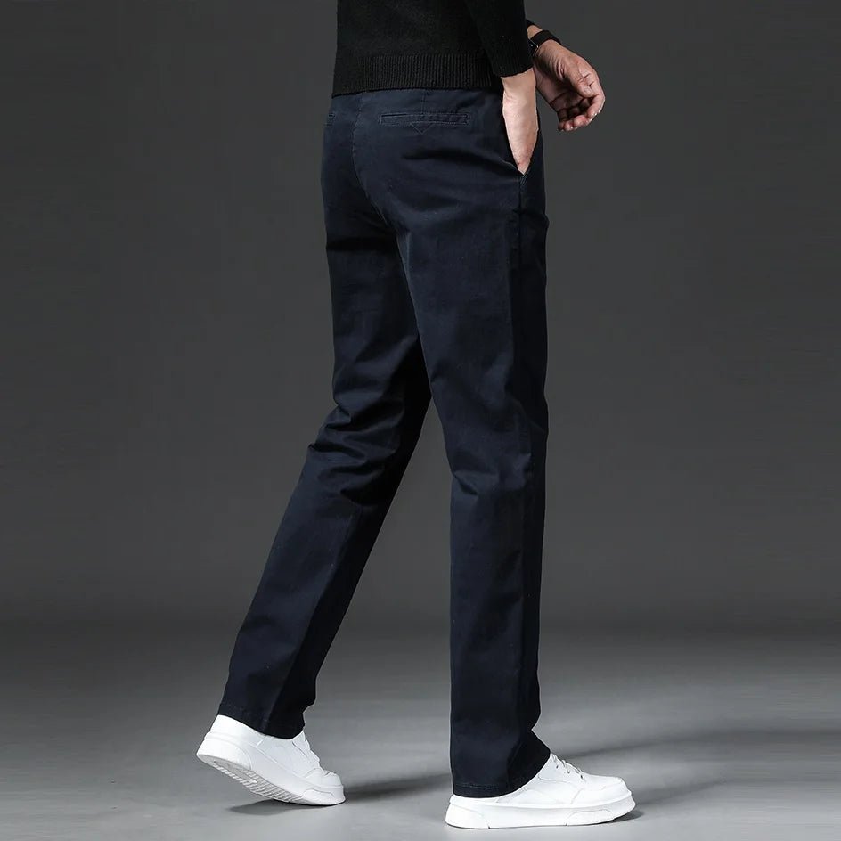 Spodnie Męskie | Regularny krój z prostą nogawką i paskiem - Arkadya Outlet - Trousers