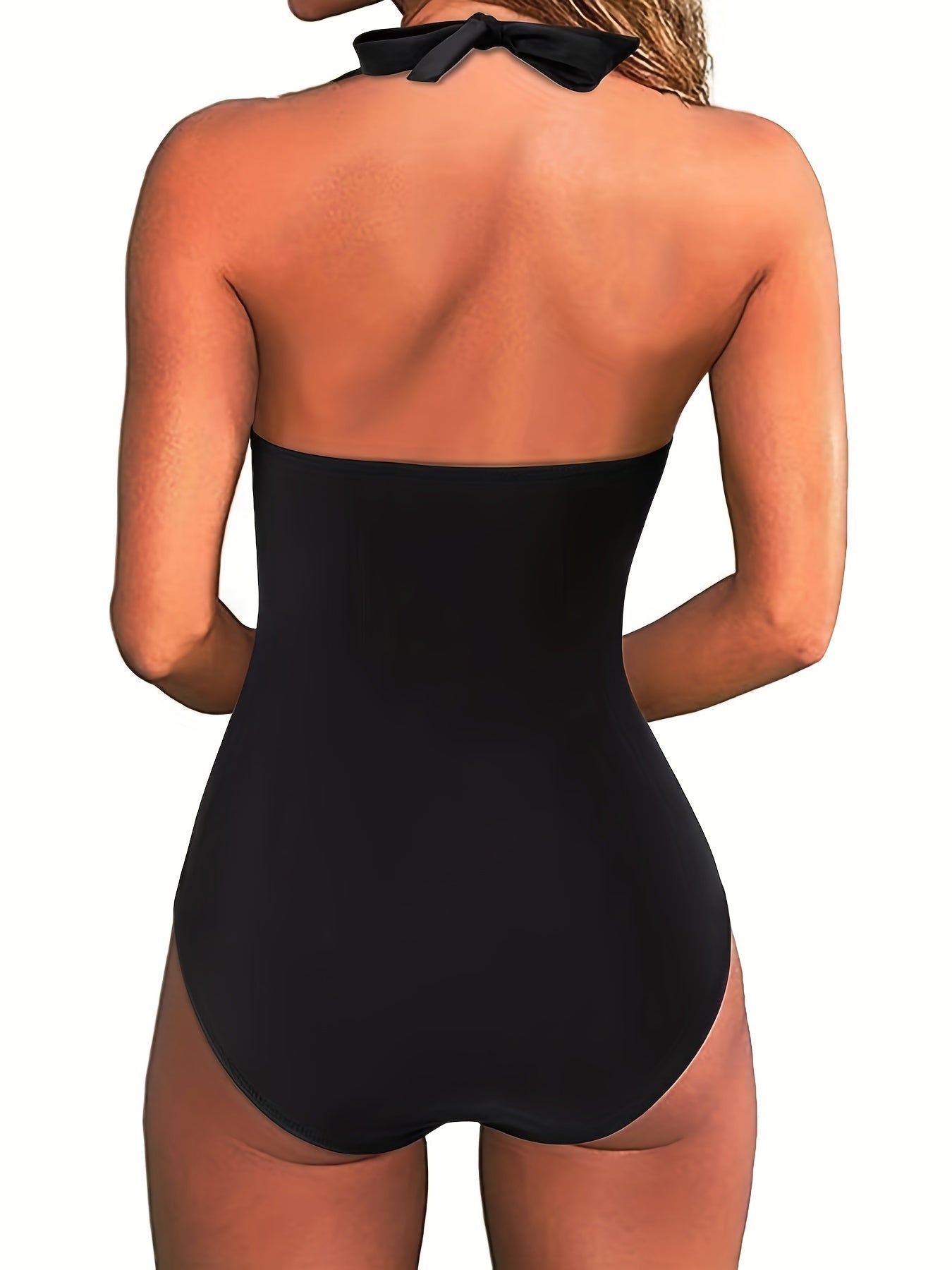 Strój kąpielowy damski jednoczęściowy z dekoltem halter i dekoltem V – wyjmowane wkładki - Arkadya Outlet - Women Swimwear