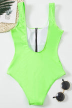 Strój kąpielowy damski jednoczęściowy z dekoltem V i zamkiem z przodu – regulowana głębokość dekoltu - Arkadya Outlet - Women Swimwear