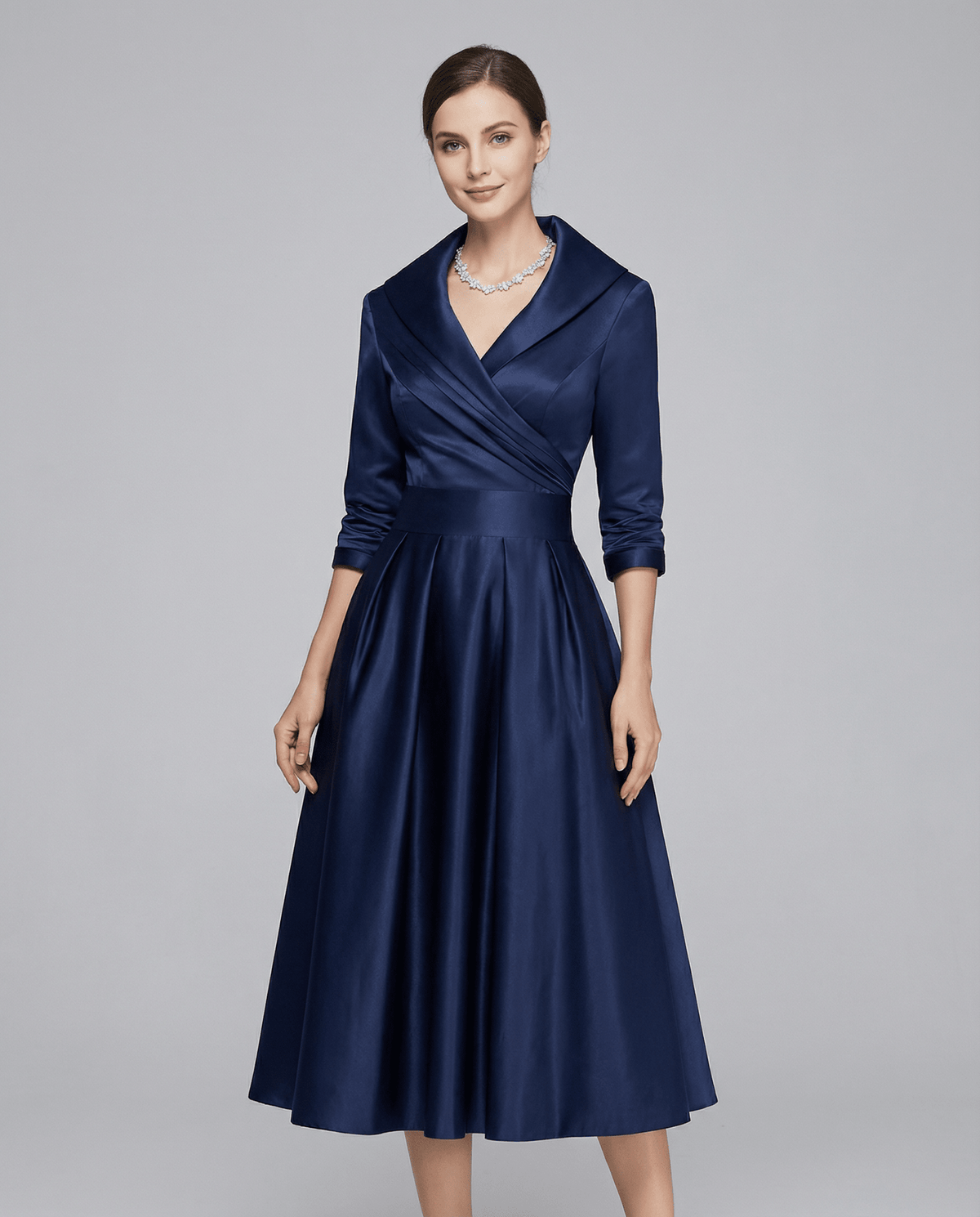 Sukienka A - line z kołnierzem i plisowaną talią - Arkadya Outlet - Women Midi Dress