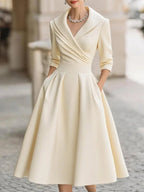 Sukienka A - line z kołnierzem i plisowaną talią - Arkadya Outlet - Women Midi Dress