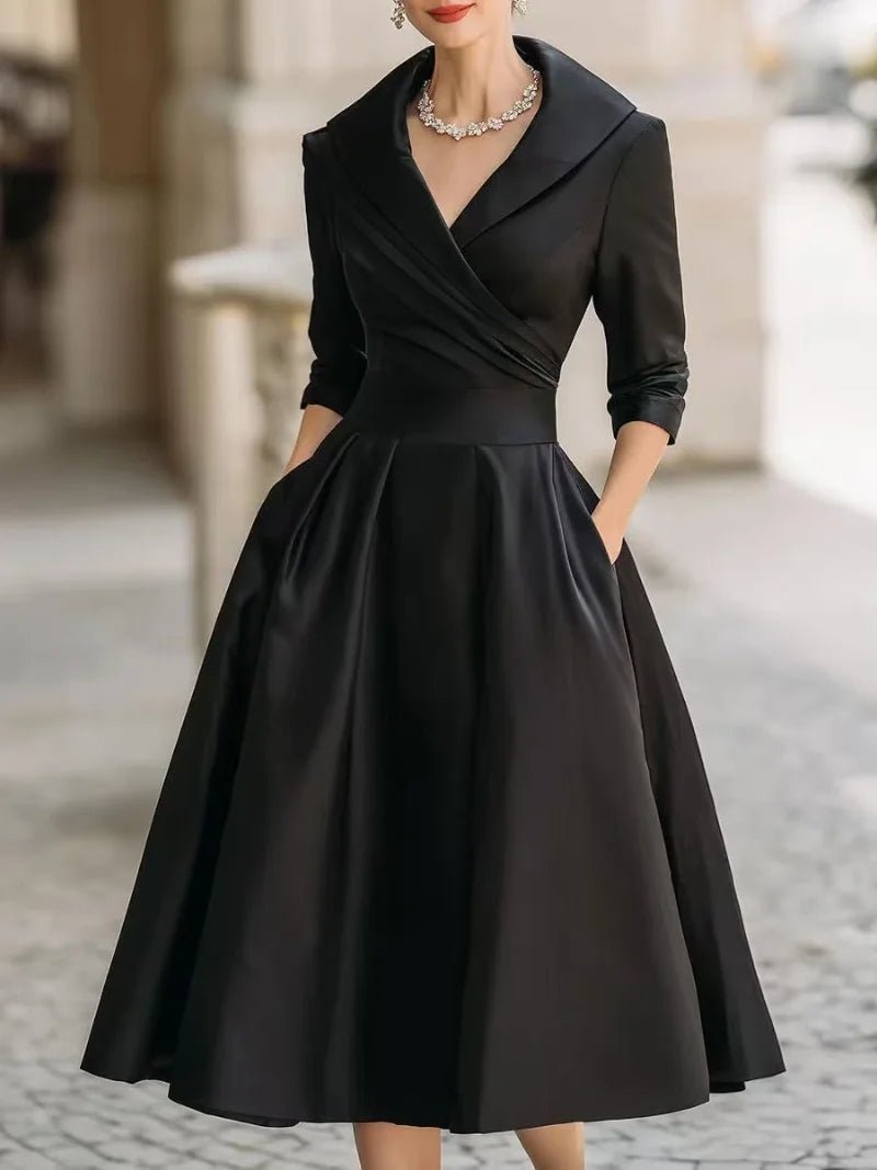 Sukienka A - line z kołnierzem i plisowaną talią - Arkadya Outlet - Women Midi Dress