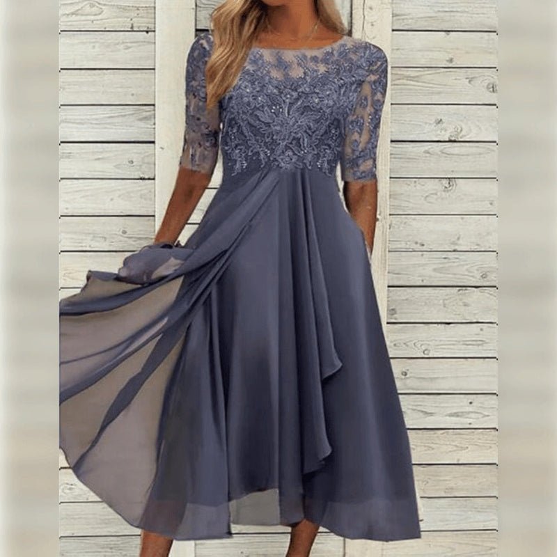 Sukienka Damska | Dopasowany krój z dekoltem z przodu - Arkadya Outlet - Dresses