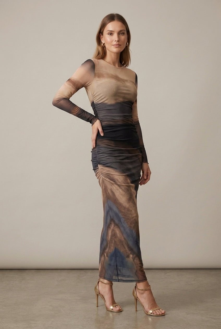 Sukienka Damska | Dopasowany Krój z Długim Rękawem i Cieniowaniem - Arkadya Outlet - Dresses