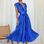 Sukienka Damska Maxi | Dekolt V z Plisowanym Dołem - Arkadya Outlet - Dresses