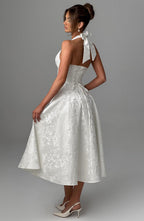 Sukienka damska z dekoltem halter bez rękawów – elegancki krój - Arkadya Outlet - Women Midi Dress