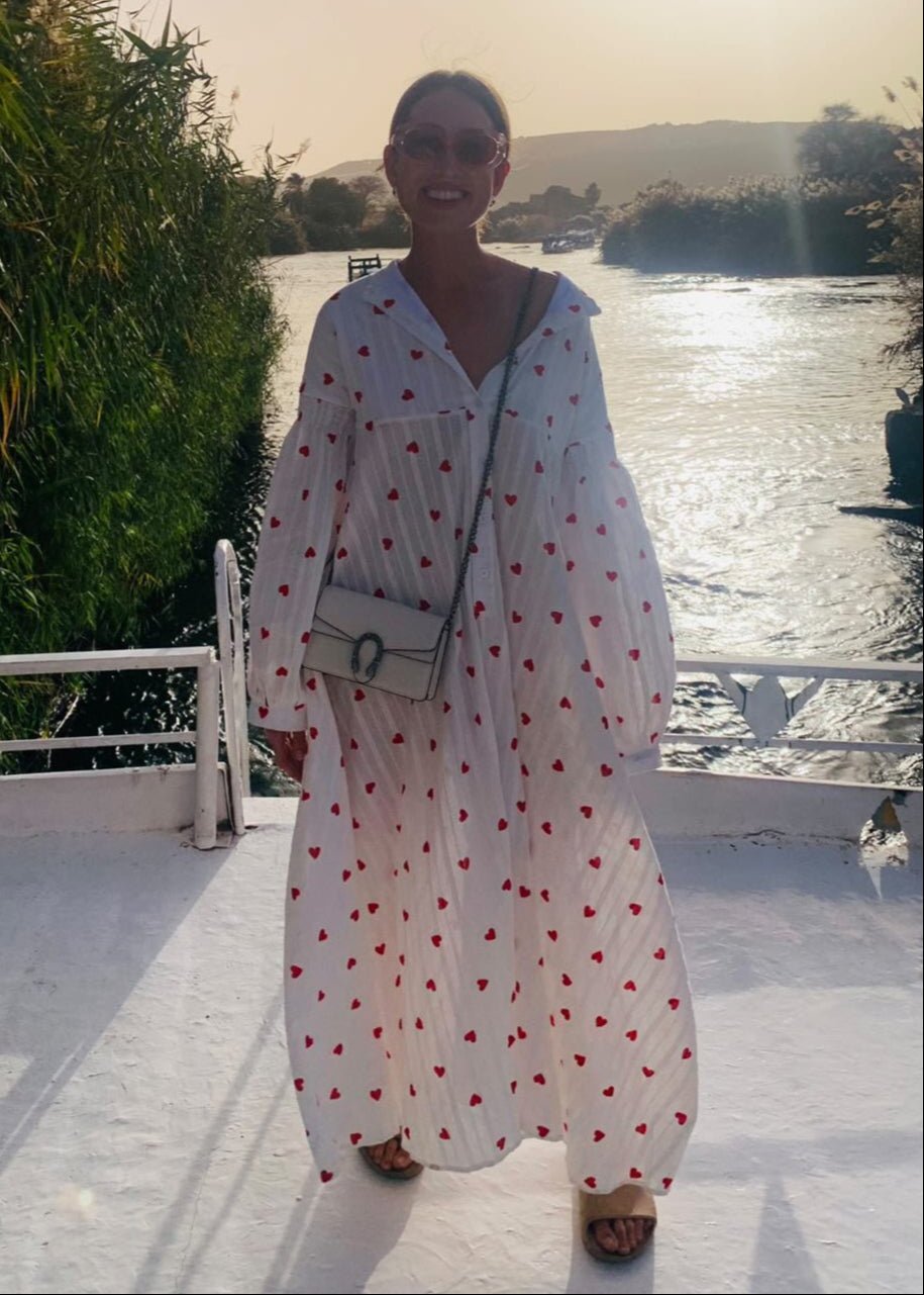 Sukienka koszulowa maxi oversize z haftem - Arkadya Outlet - Women Maxi Dress