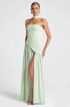 Sukienka maxi damska bez ramiączek – rozcięcie - Arkadya Outlet - Women Maxi Dress