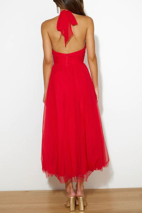 Sukienka maxi damska bez rękawów – dekolt halter - Arkadya Outlet - Women Maxi Dress