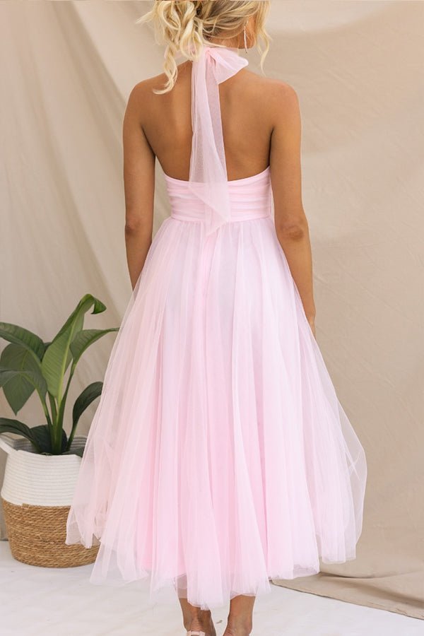 Sukienka maxi damska bez rękawów – dekolt halter - Arkadya Outlet - Women Maxi Dress