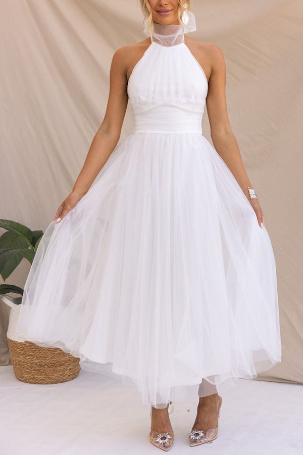 Sukienka maxi damska bez rękawów – dekolt halter - Arkadya Outlet - Women Maxi Dress