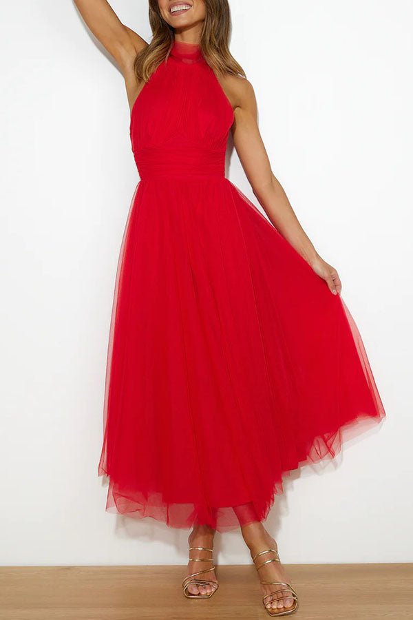 Sukienka maxi damska bez rękawów – dekolt halter - Arkadya Outlet - Women Maxi Dress