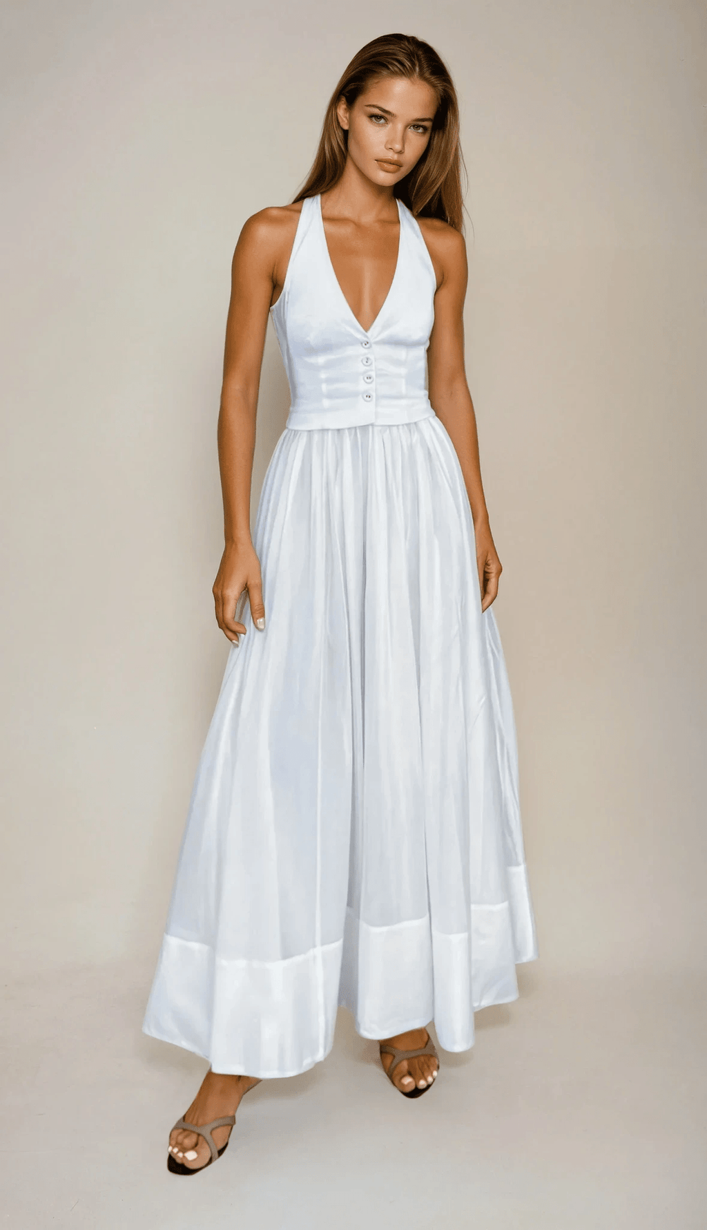 Sukienka maxi dopasowana z dekoltem V - Arkadya Outlet - Women Maxi Dress